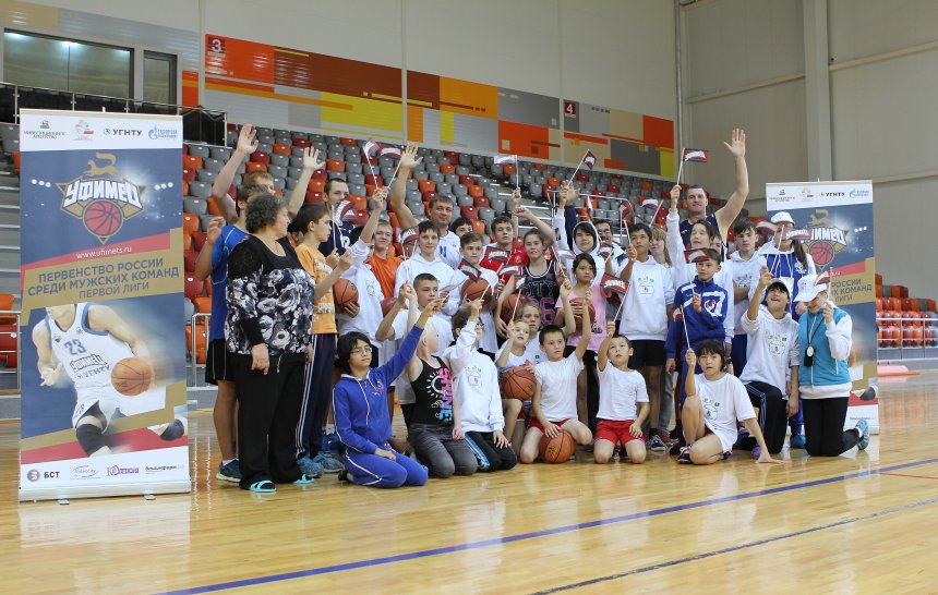 Игроки «Уфимца» провели мастер-класс для участников республиканского спортивно-молодежного фестиваля «Молодость нации»